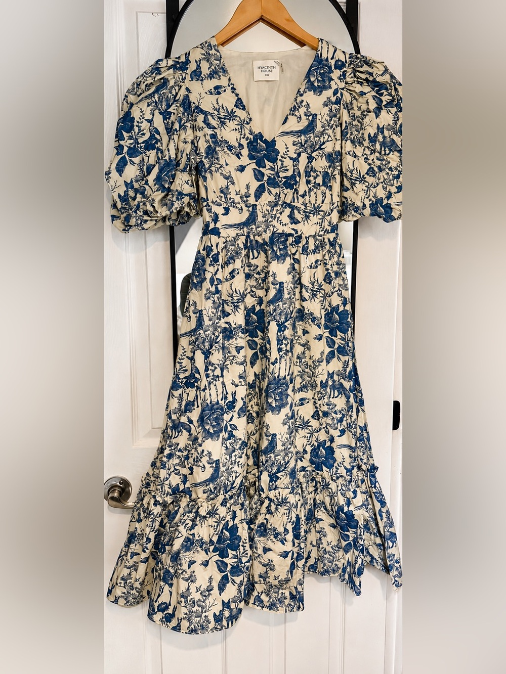 Hyacinth House Floral Toile Puff-Sleeve Dress